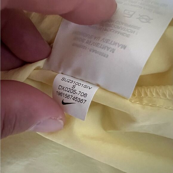 Nike Sportswear Tech Pack Men's Woven UPF 40+ Oversized Shirt - Picture 5 of 5